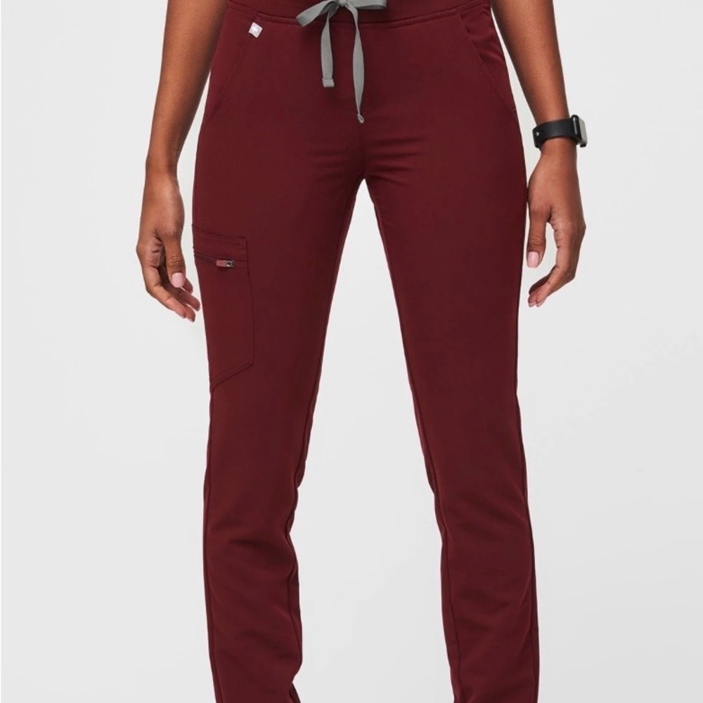 Figs Women's Maroon Jogger Pants - Zamora